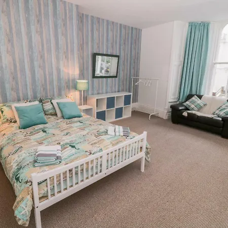 1 Church Square Apartment Whitby